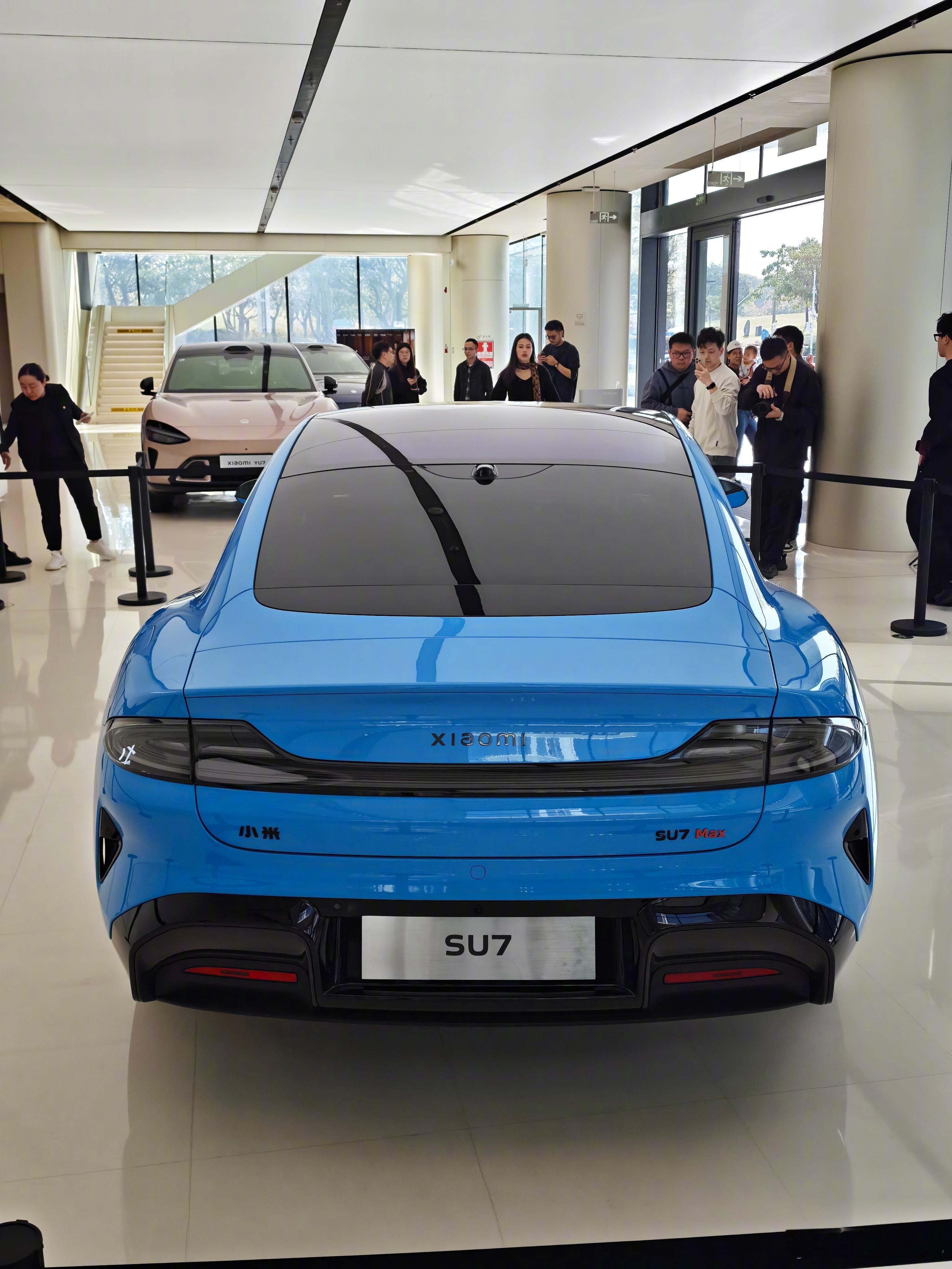 新一代小米SU7 正式到店