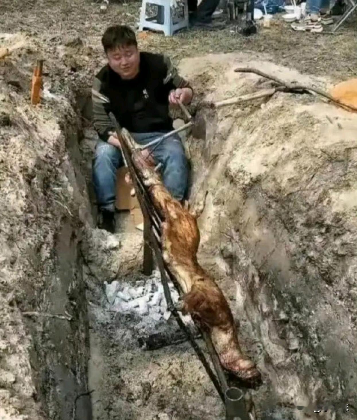 公司团建，看得出来谁地位最低了