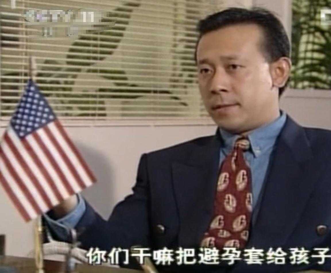 导演郑晓龙的关键道具
导演郑晓龙对细节的处理一向追求细致化，由于他的电视剧作品时