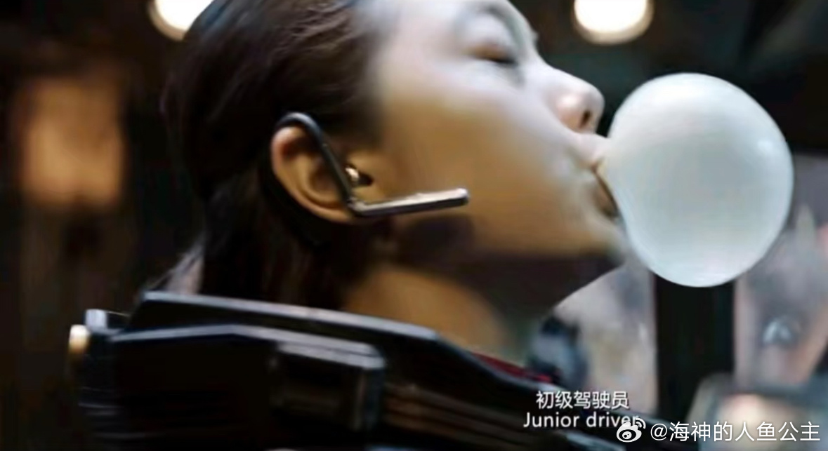 赵今麦流浪地球3造型 郭帆带着脏兮兮的韩朵朵来给大家拜晚年了2027大年初一来电