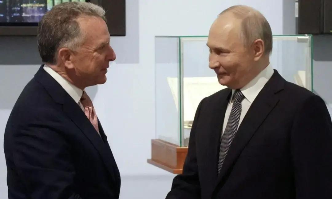 万万没想到
在维特科夫与俄罗斯人的谈话被泄露后，美国对他进行了严厉批评。美国国会