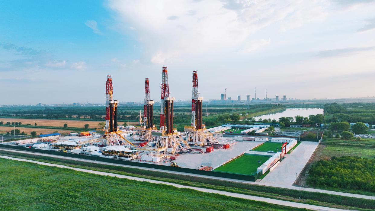 地下冒出225个“聚宝盆”！家里有矿不如国家有油


家里有矿算啥？国家刚在脚底