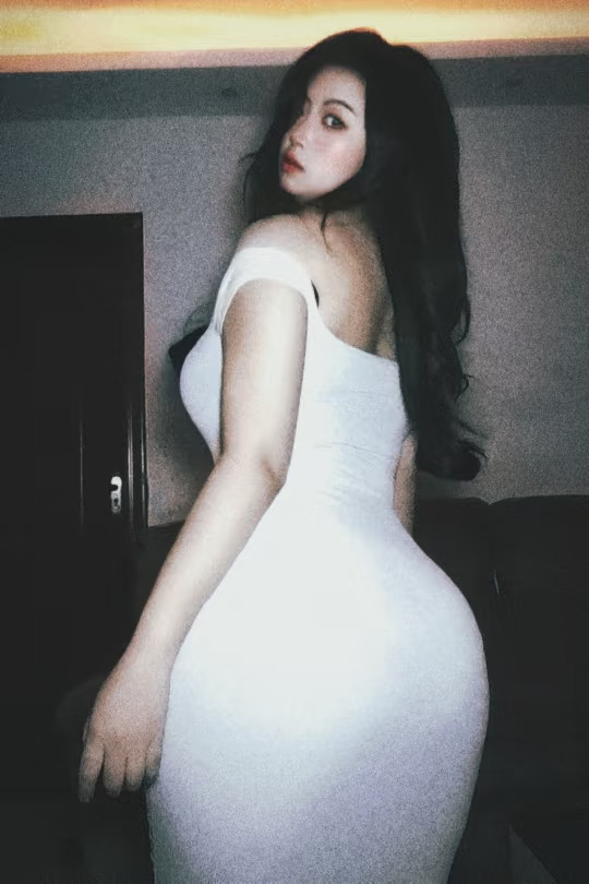 一直都是一个人，也就更擅长取悦自己