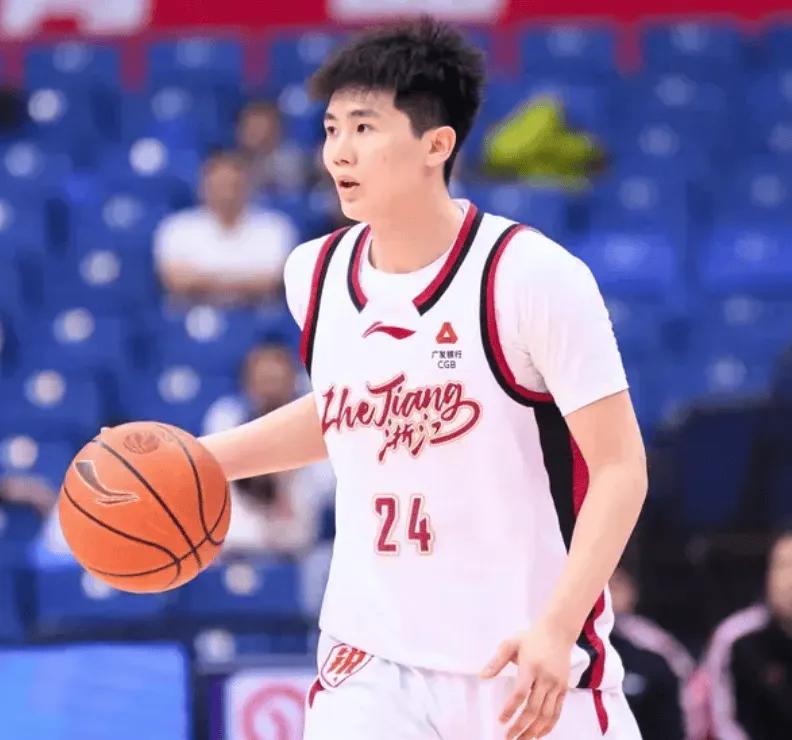 新一代的顶级后卫终于崛起！就算球队的7连胜还是被对手强势终结，但只要李悦洲这名年