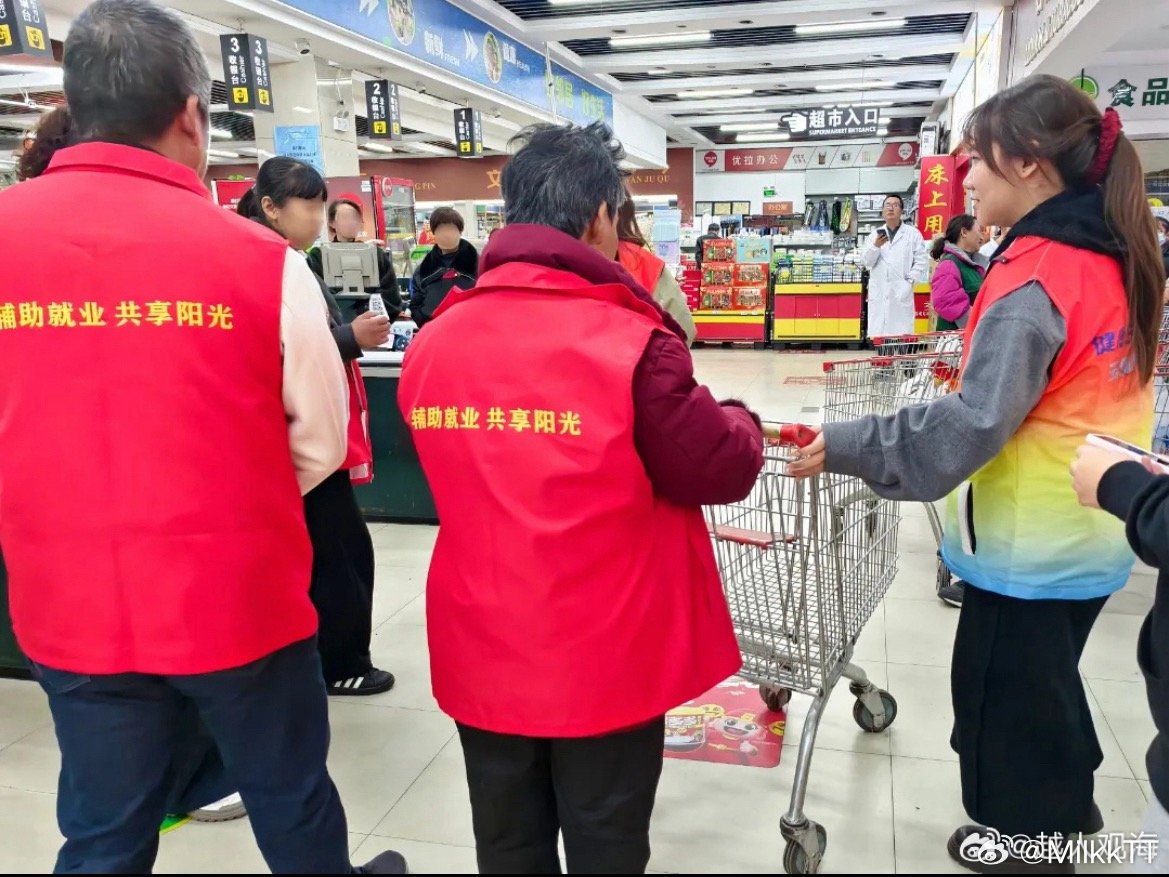 玉环用烟火气铺就精神康复回归路玉环民政与市二院开展精康融合项目，将康复服务送进家