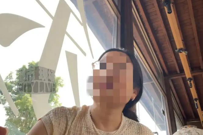 “谁在说谎？”四川成都，一养猪厂因一条铁路修建要拆迁，老板跟街道办磨了半天，总算