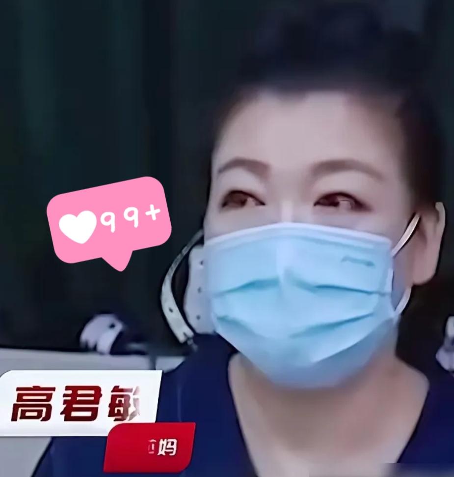 看着孙颖莎在2026年新加坡赛场上又是4比2卫冕

我是真服气

但这事儿最让我