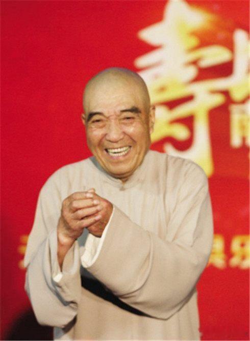 还是翻豆瓣才知道某文艺女青年对诺兰的那个采访。不说抄袭或曰“系统性汉化”的问题，