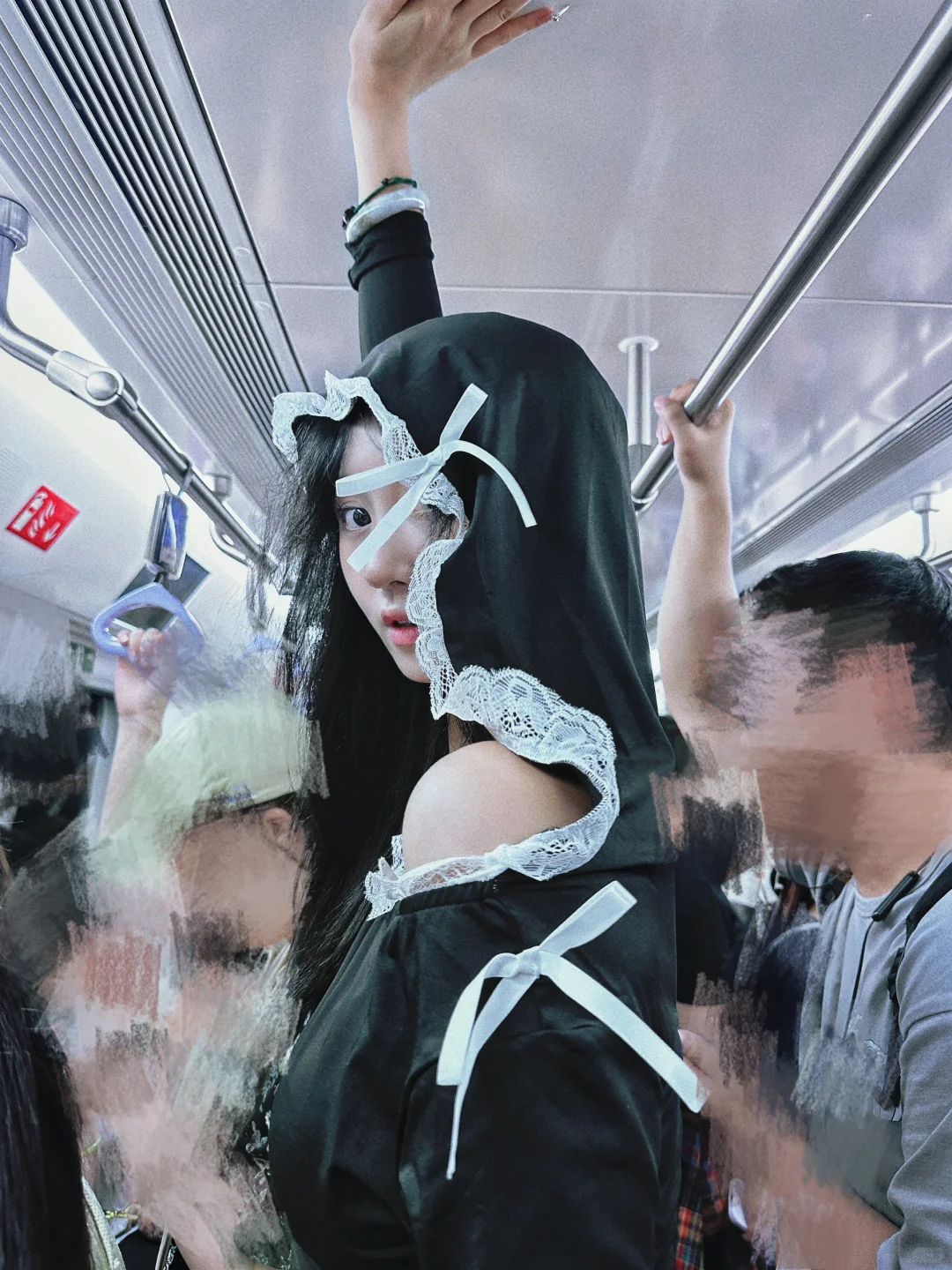 180cm女生是这样扶地铁的✨