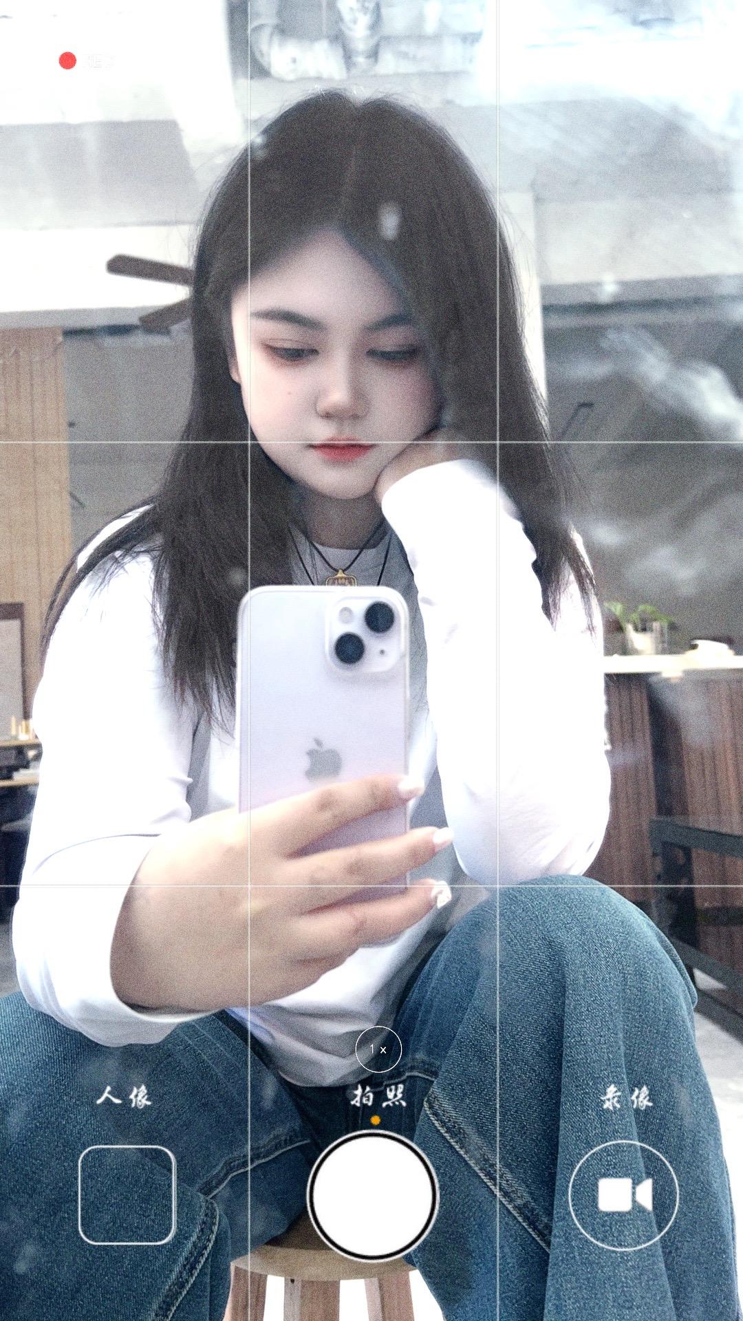 一切不是人力所能安排的，我们总莫过分去勉强。我希望我们皆多有一分理智...