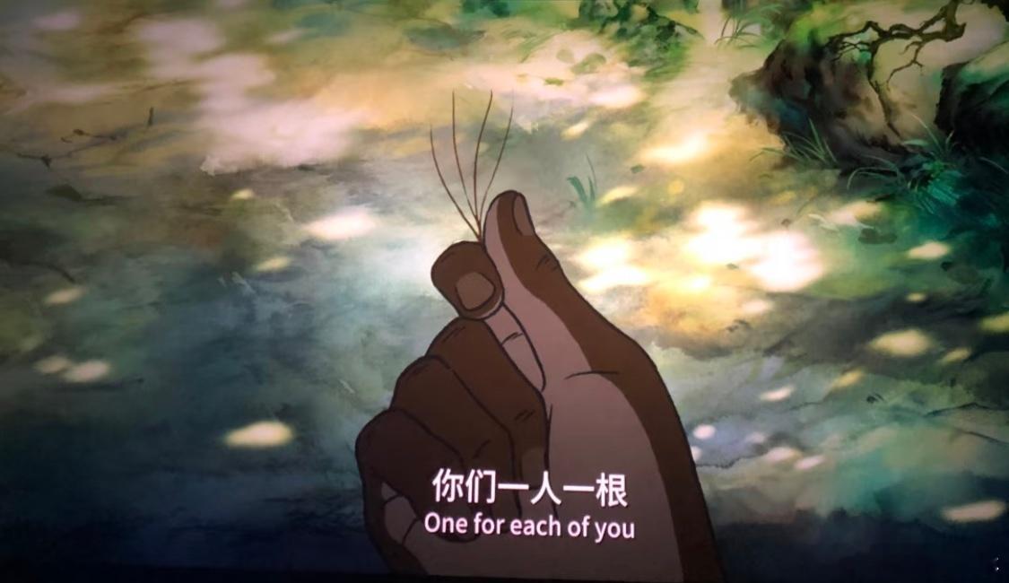 其实大圣早就出现在小妖怪身边了 看他留那四根毫毛的样子，就知道早把小妖们的善意看