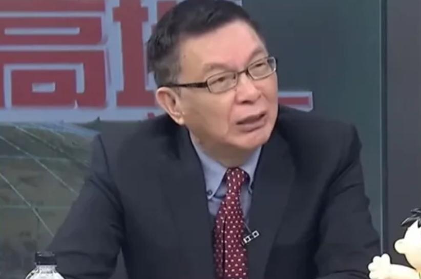 台湾名嘴苑举正曾说：大家有没有发现，这次大陆和日本的外交事件，所有国家没一个敢站