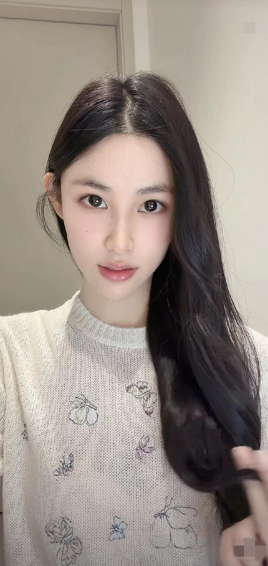 文静美女美女 什么样的标准堪称是美女 你最喜欢哪种类型的美人? 甜美 甜妹 女神