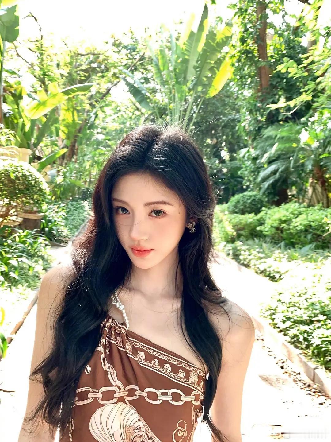鞠婧祎这个妆好清透好夏天看到此女营业感觉眼睛都被净化了😌 ​​​