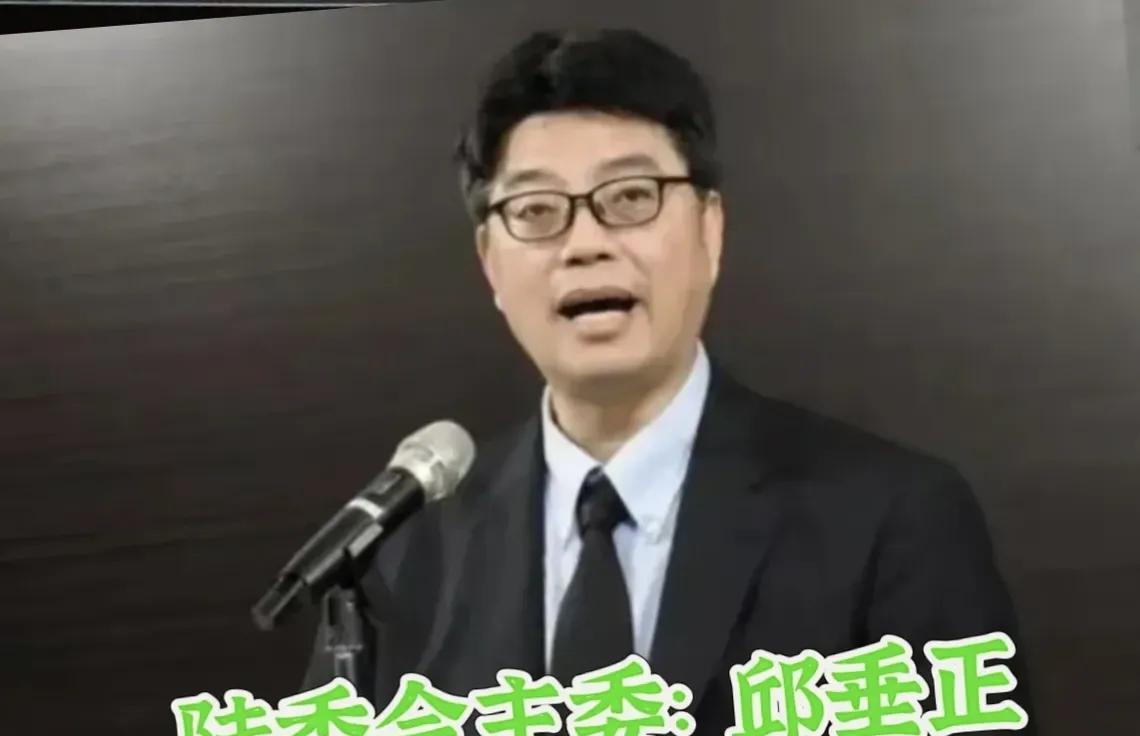 民进党已经成了惊弓之鸟。一次大陆学生团去台湾参访，引发了台湾民众的热烈欢迎与岛内