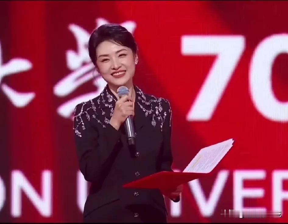 中国传媒大学建校70周年庆祝活动，为什么没有看到撒贝宁？？