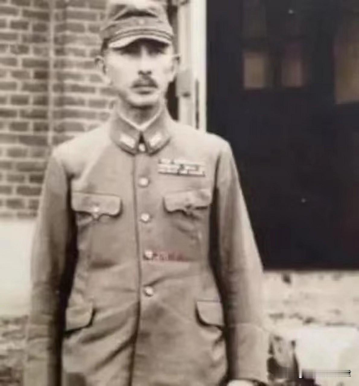 Родился这戏可不是随便演的！吉川贞佐是什么人？昭和天皇的亲戚，华北五省特务