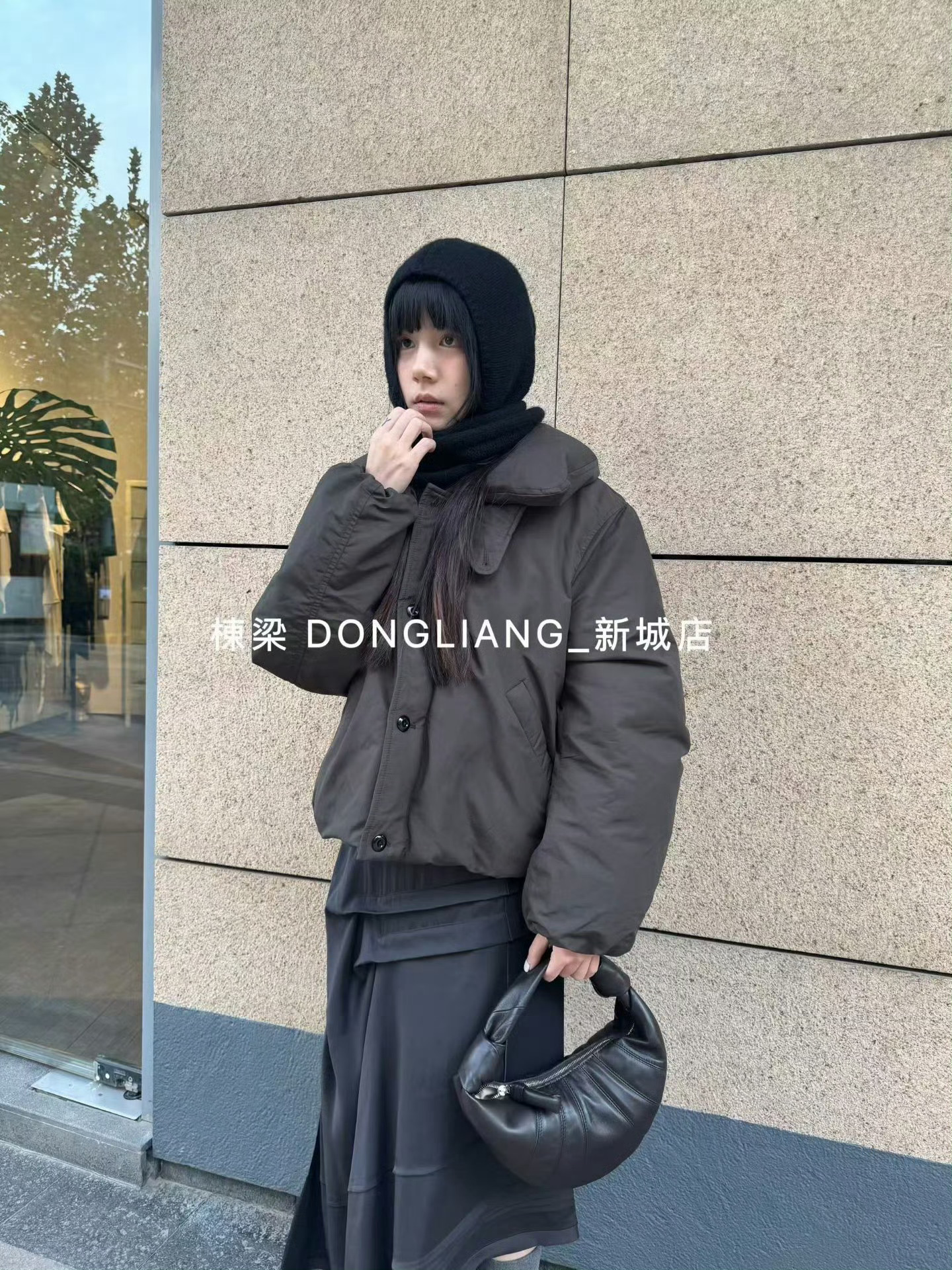 买了我家图二清仓的羽绒服可以蹲住围巾了