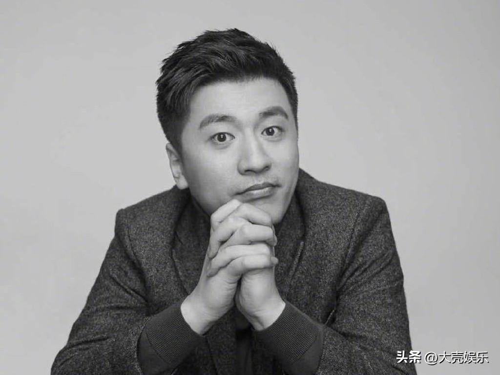 张雪峰公司发布讣告，张雪峰老师因心源性猝死全力抢救无效，于2026年3月24日1