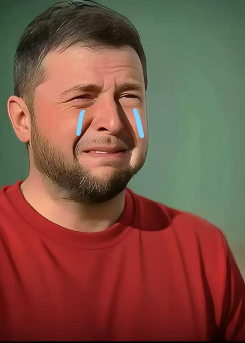 就在昨日
乌克兰正式宣布了
11月5日，乌军精准打击顿涅茨克机场俄军无人机基地，