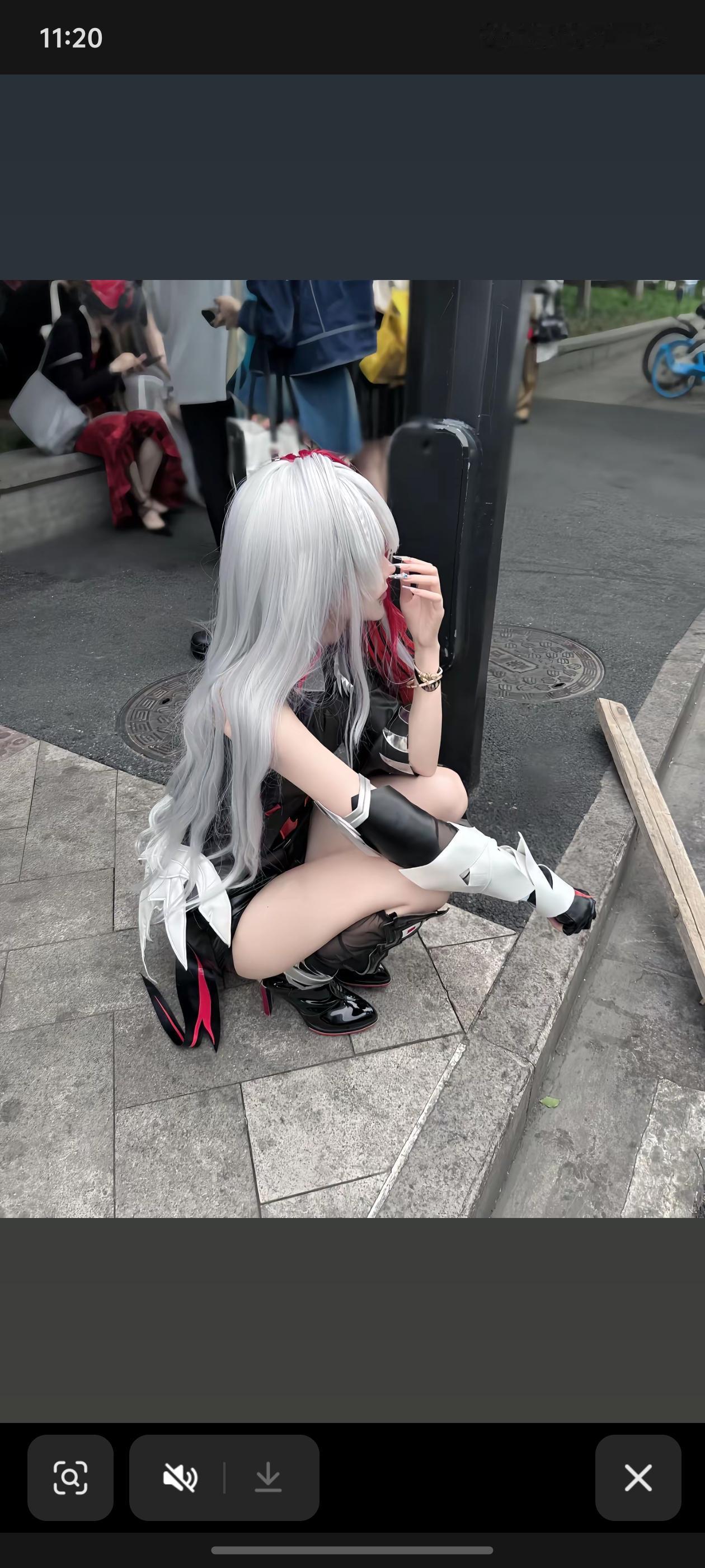 我为什么要谈恋爱？
 
第一，我长得普通。走在人群里，不会被多看一眼。我知道自己