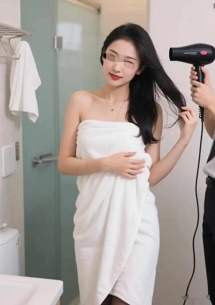 辽宁大连，女子和朋友去洗浴店洗浴，正在女浴区赤身裸体吹头发时，一名醉汹汹的陌生男