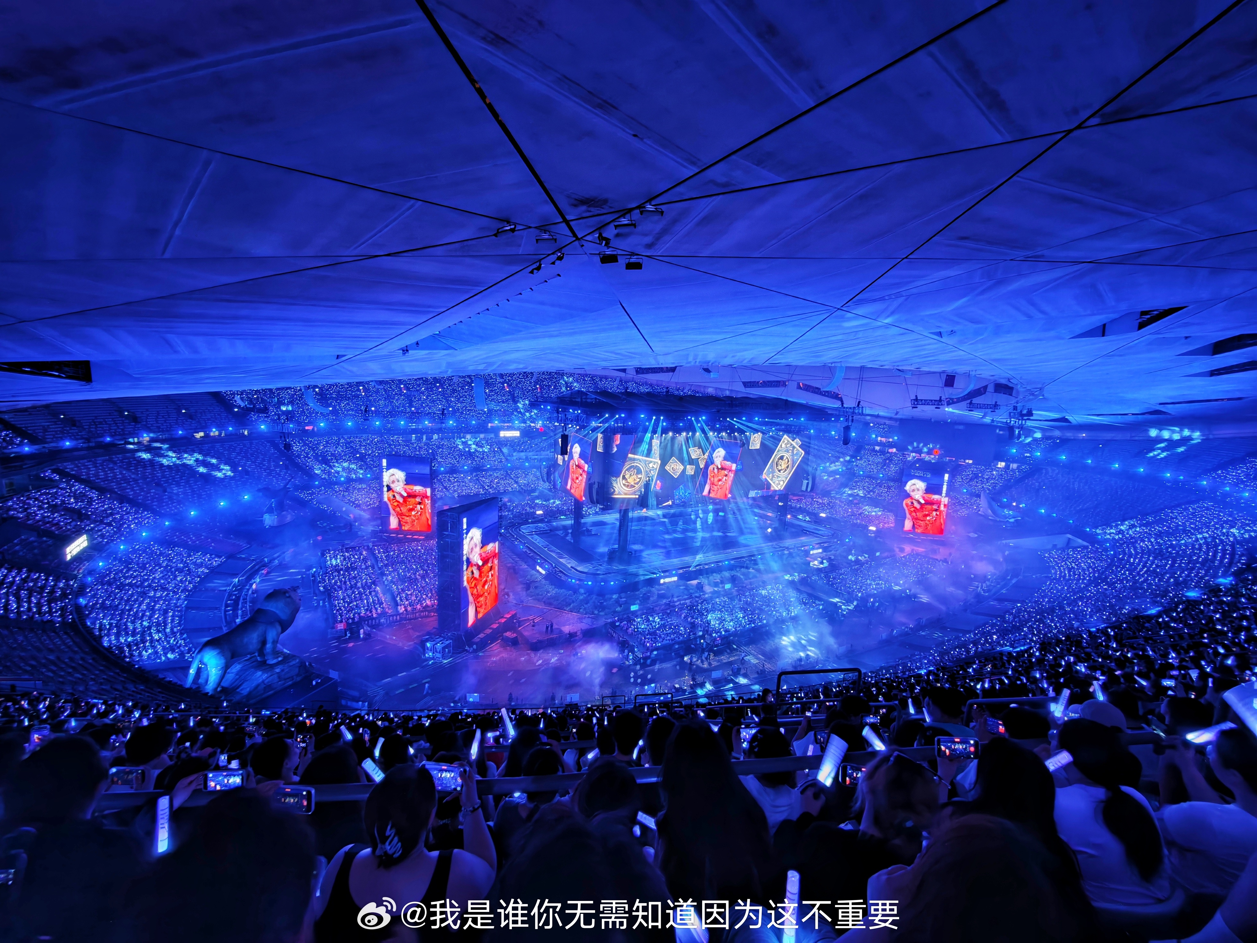 在山顶对角线的位置安静的看一场演出薛之谦 北京·鸟巢(国家体育场)
