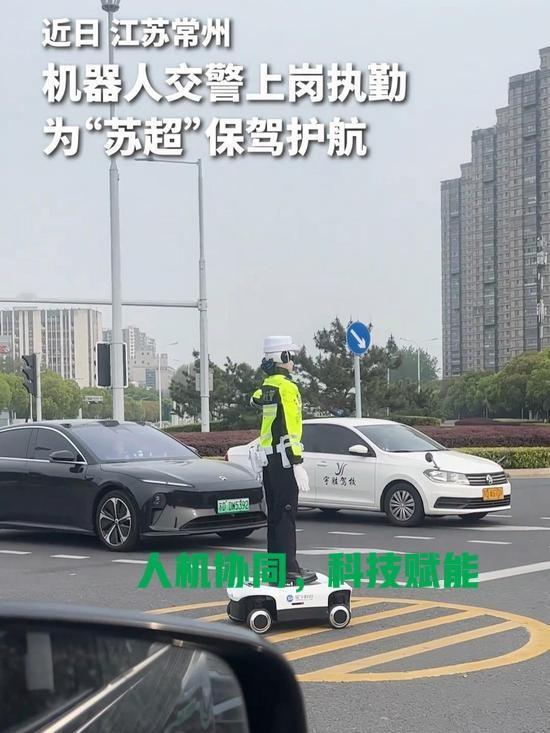 特殊“警花”——“常安”、“常宁”上岗执勤，为“苏超”赛事保驾护航，成为一道靓丽