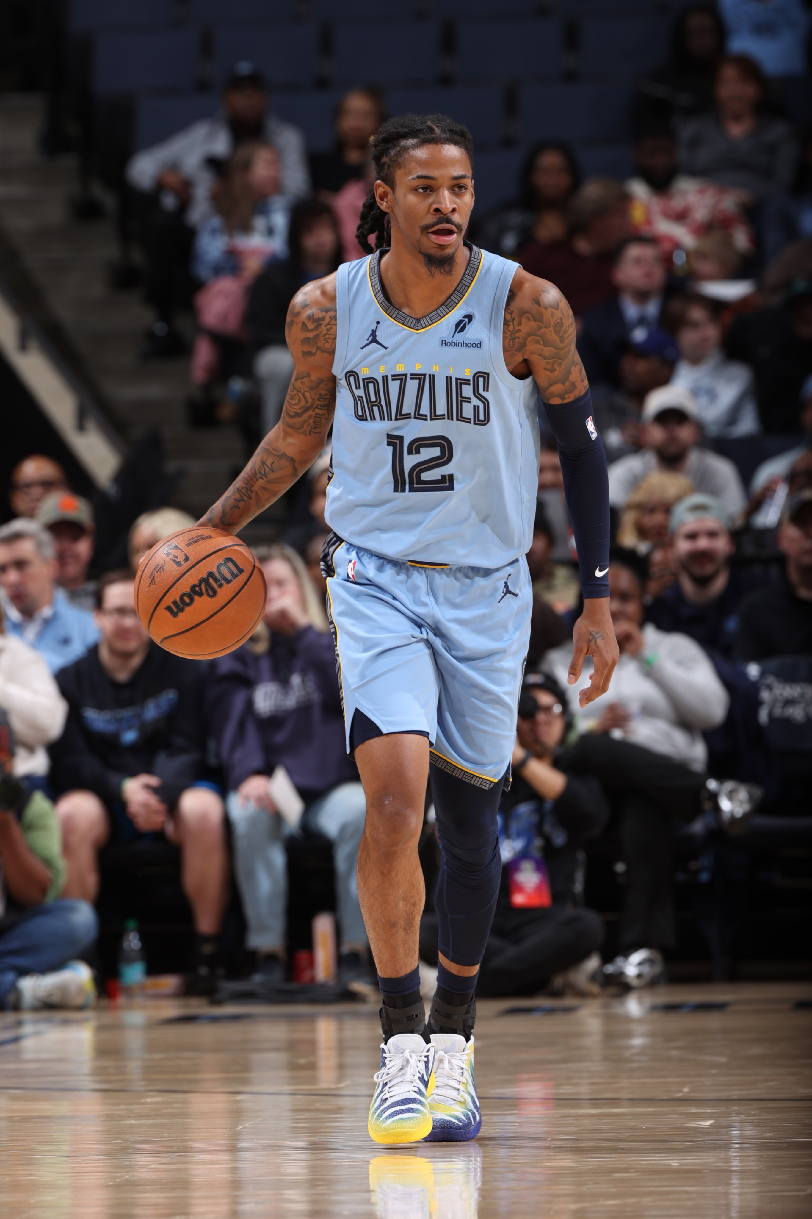 莫兰特因伤缺席三周 灰熊官方宣布，莫兰特在1月21日对阵老鹰的比赛中遭遇左肘尺侧