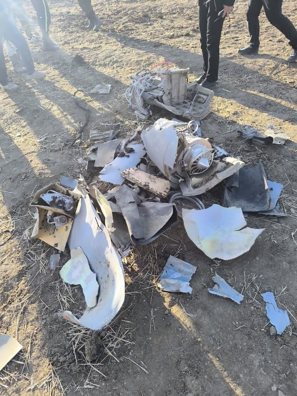 伊朗霍梅因市发现的美军战斧block 4巡航导弹残骸，包括雷神公司的抗干扰GPS