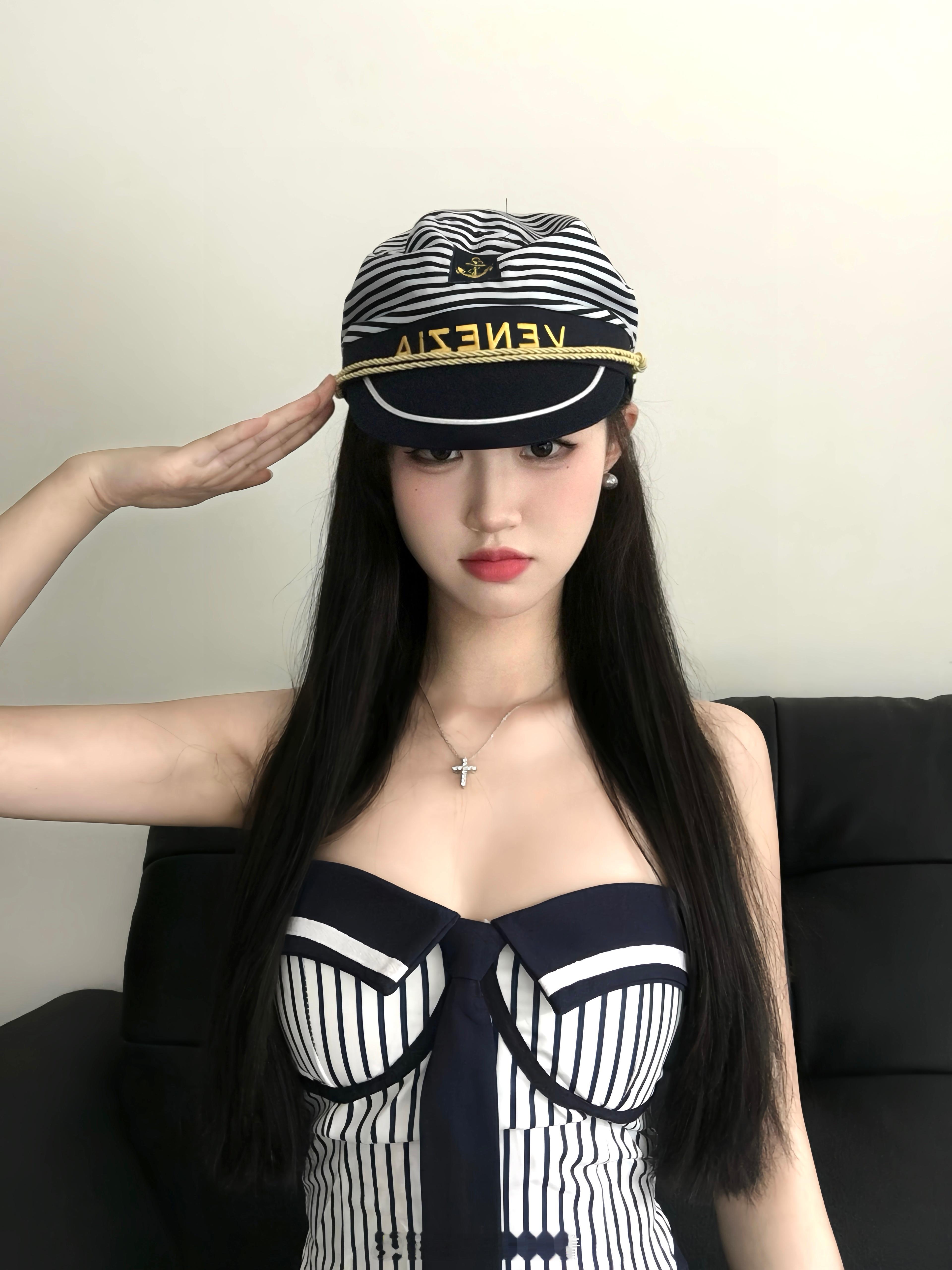 其实我一直都很坏 只有爱我的人才会觉得我可爱 ​​​