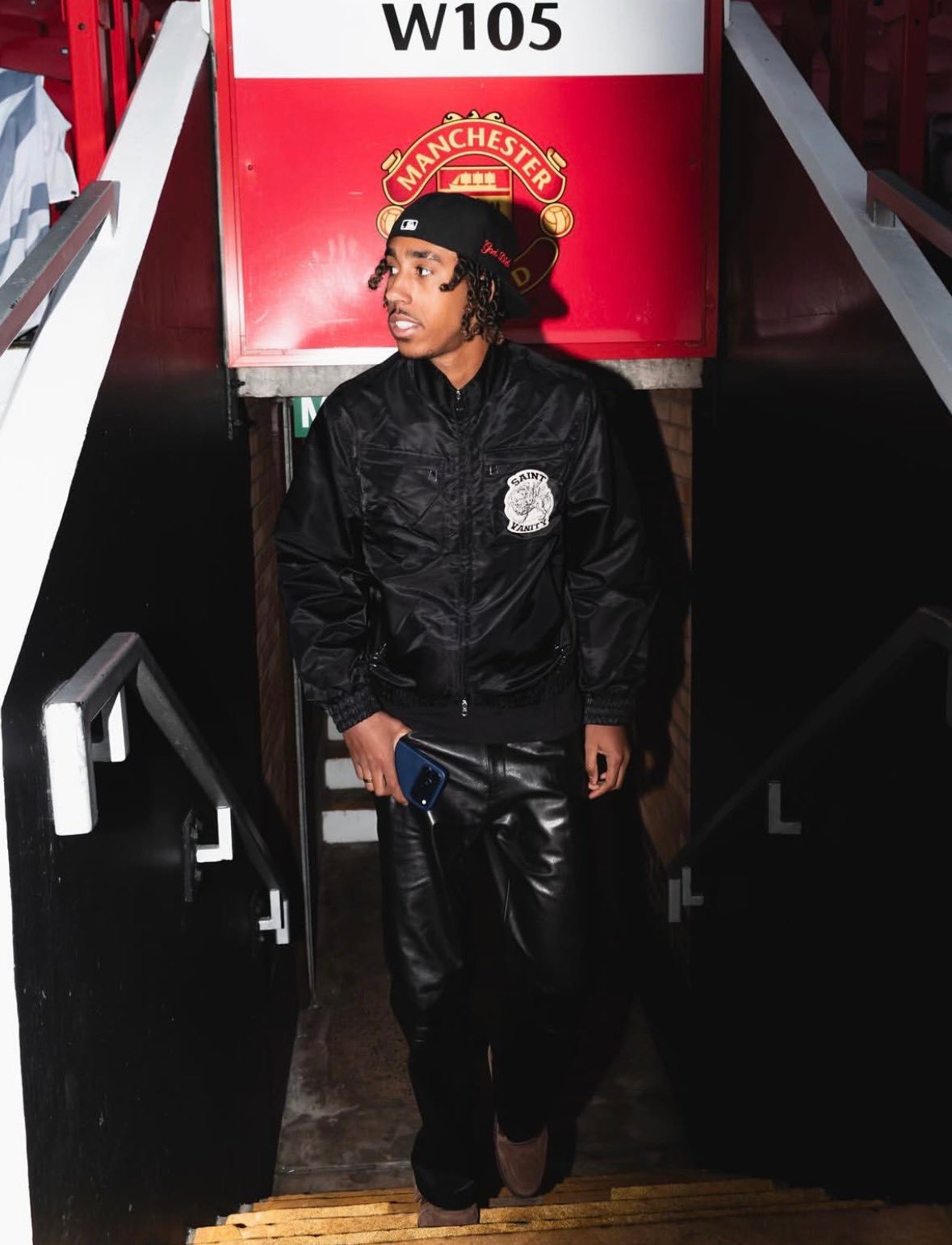 约罗Instagram：我命中注定的地方 ❤️曼联