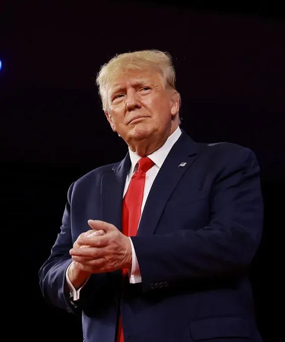 突发消息：自法庭判决以来的 24 小时内，特朗普竞选团队已筹集 5280 万美元