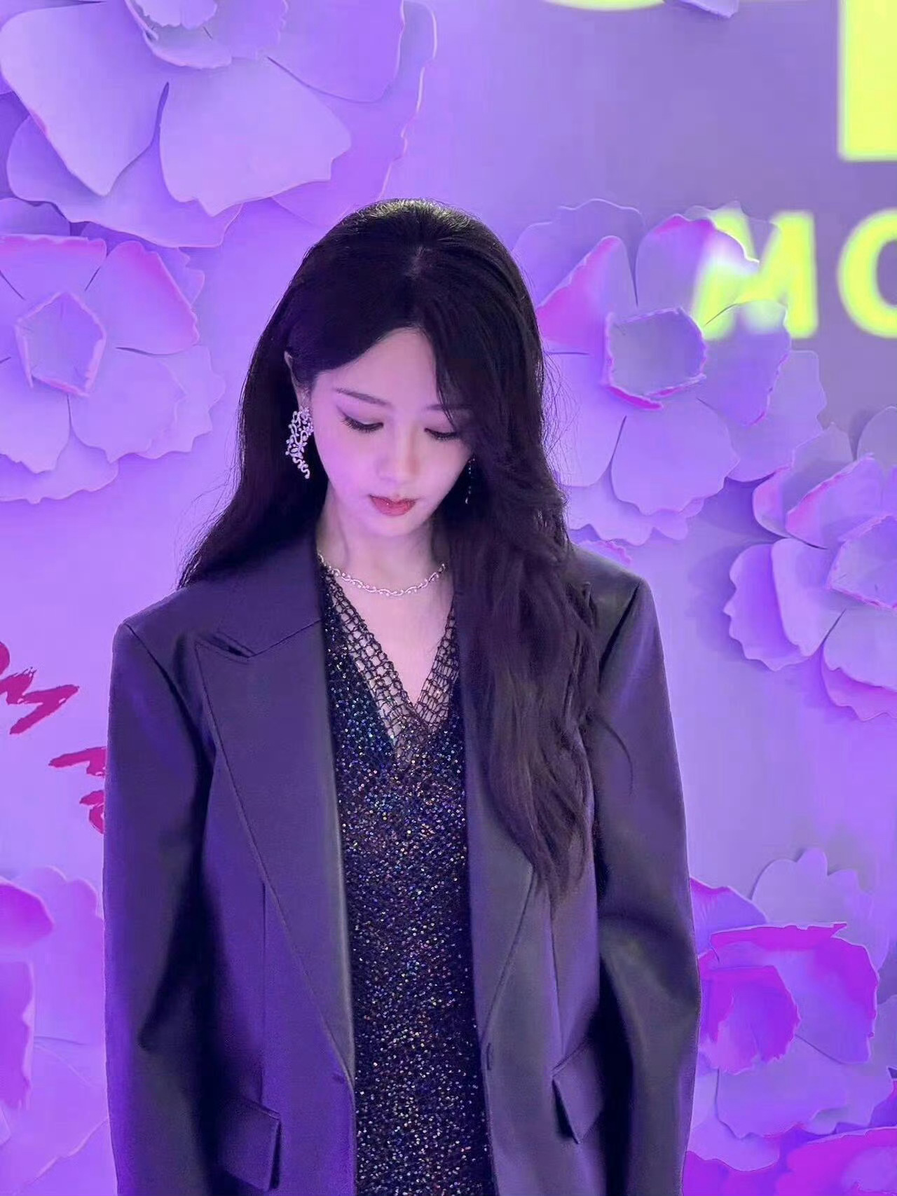 #杨紫财阀千金妆#谁懂，好像看她演一个财阀千金恶女人设的剧，感觉会超带感[好爱哦