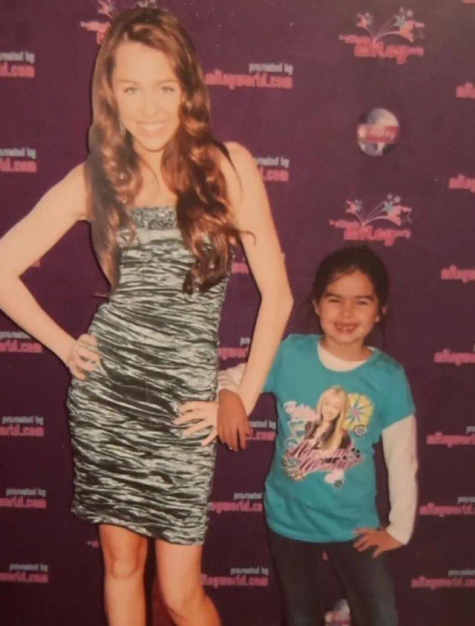 Addison, Sabrina, Olivia 小时候的偶像都是 Miley，