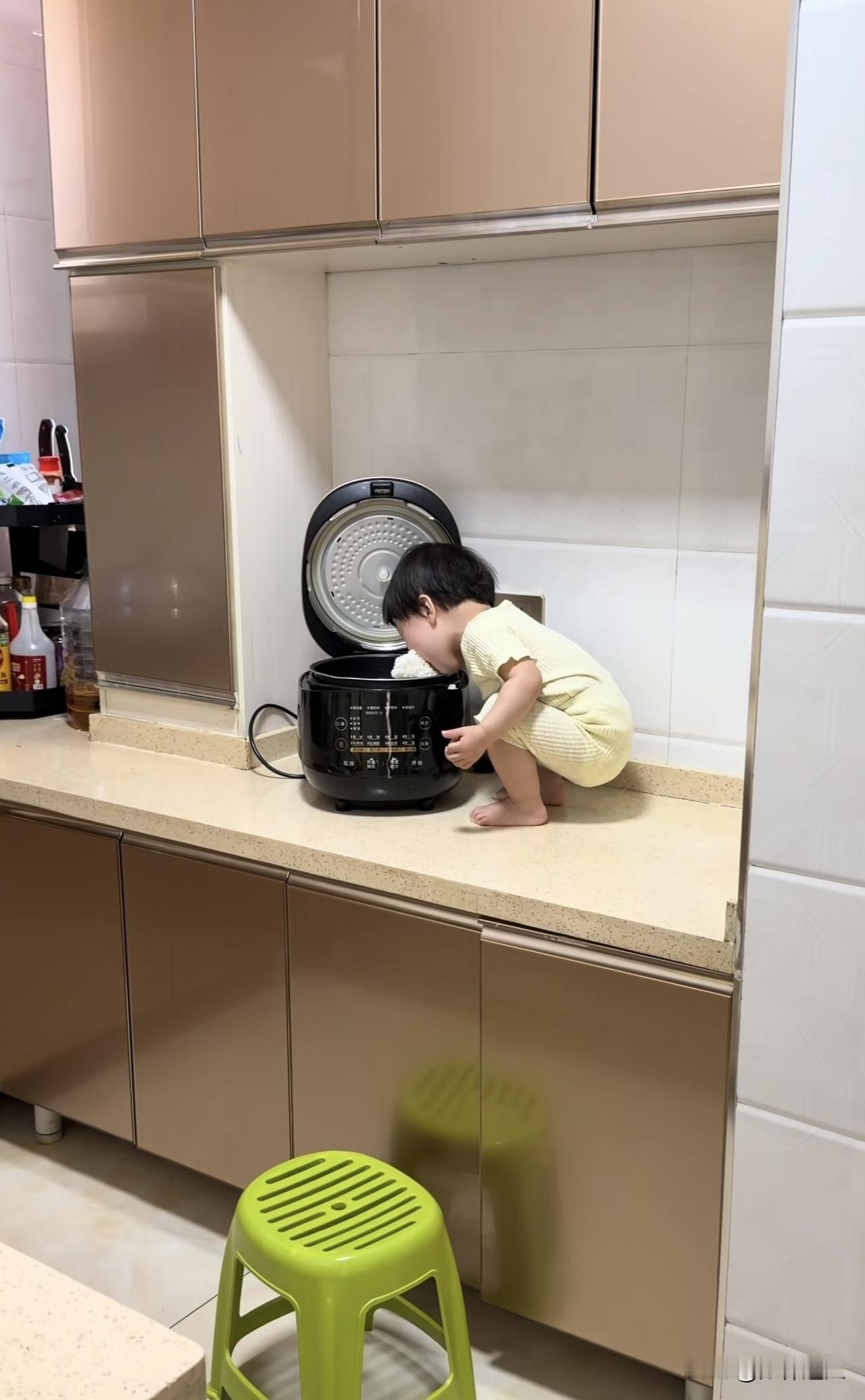 千人同茶不同味，万人同道不同心。

有人理解我之幸，无人理解我独行。知我者谓我心