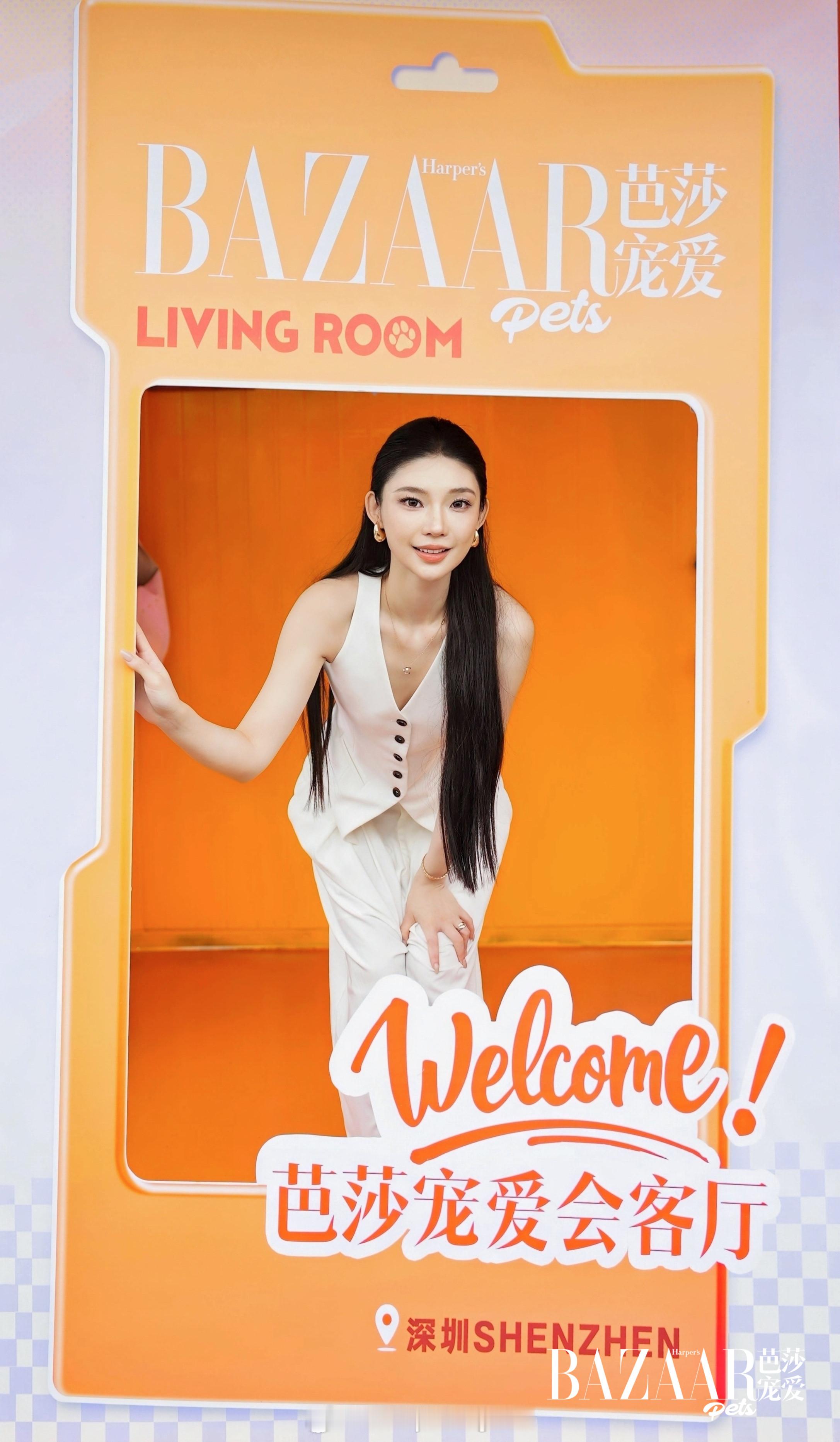 :November 十一月 一直顺利 一直幸运十一月的第一天我们见面啦！！[抱抱