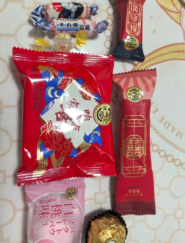 这可真的是涌泉之恩，当滴水相报。

明明大家都是朋友，怎么就这个人会玩背刺呢？