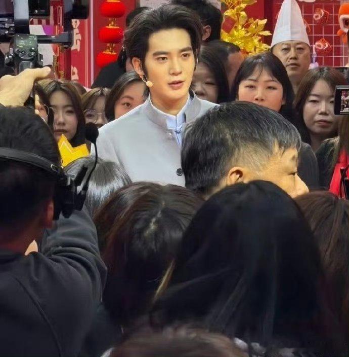 辽宁春晚倒计时直播《2026辽宁春晚》就要震撼登场啦😆!周深空灵嗓音、宋小宝原