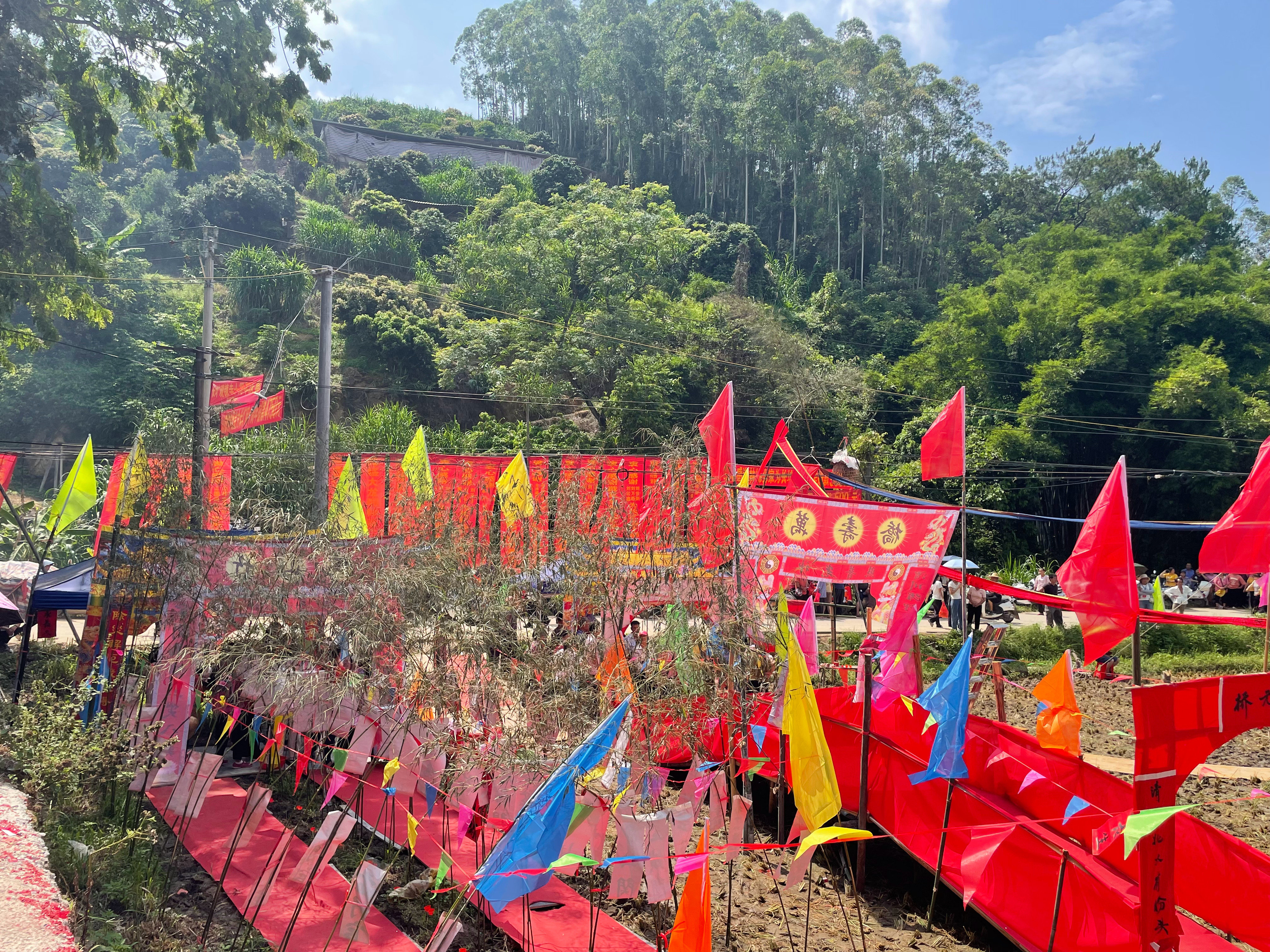 玉林长塘庙10周年大旛盛会玉林文化知道 今天，农历四月廿七，玉林市北流隆盛长塘庙