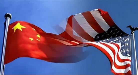 “该不该对华加税1000%？直到他们跪地求饶为止！”

近期美国网友不知道哪来的