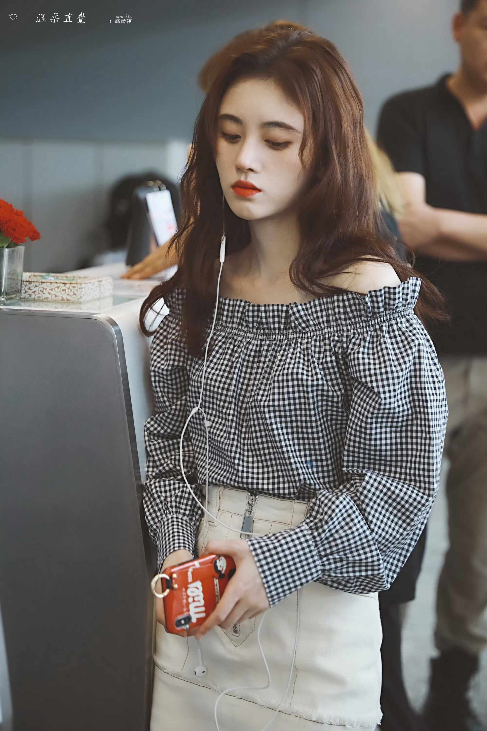 jjy鞠婧祎jjy鞠婧祎苏绿夏“听你吟这残冬，等到暮色退场迎来烟火时陪你看冬日盛