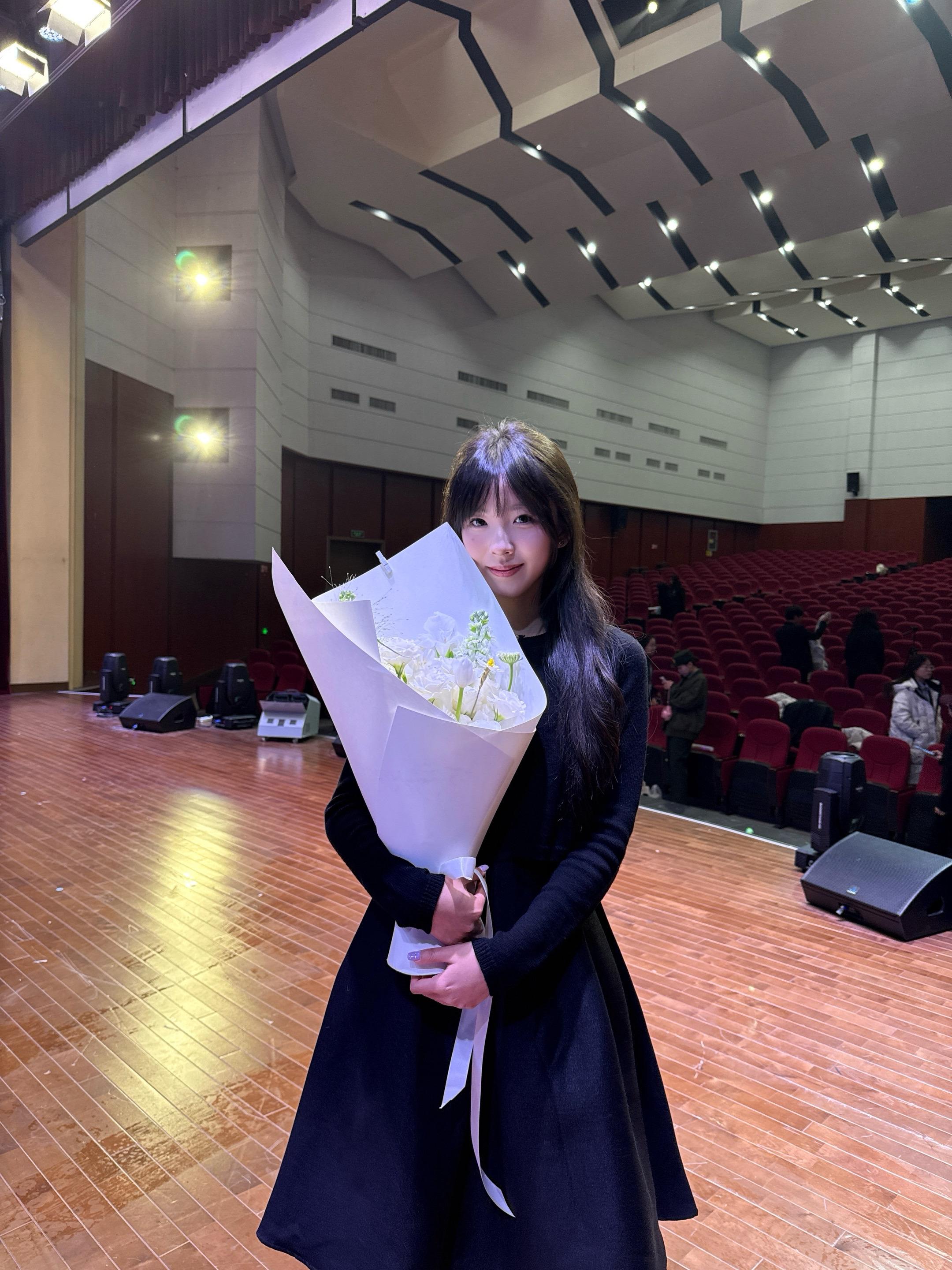 珍惜为数不多的舞台💐