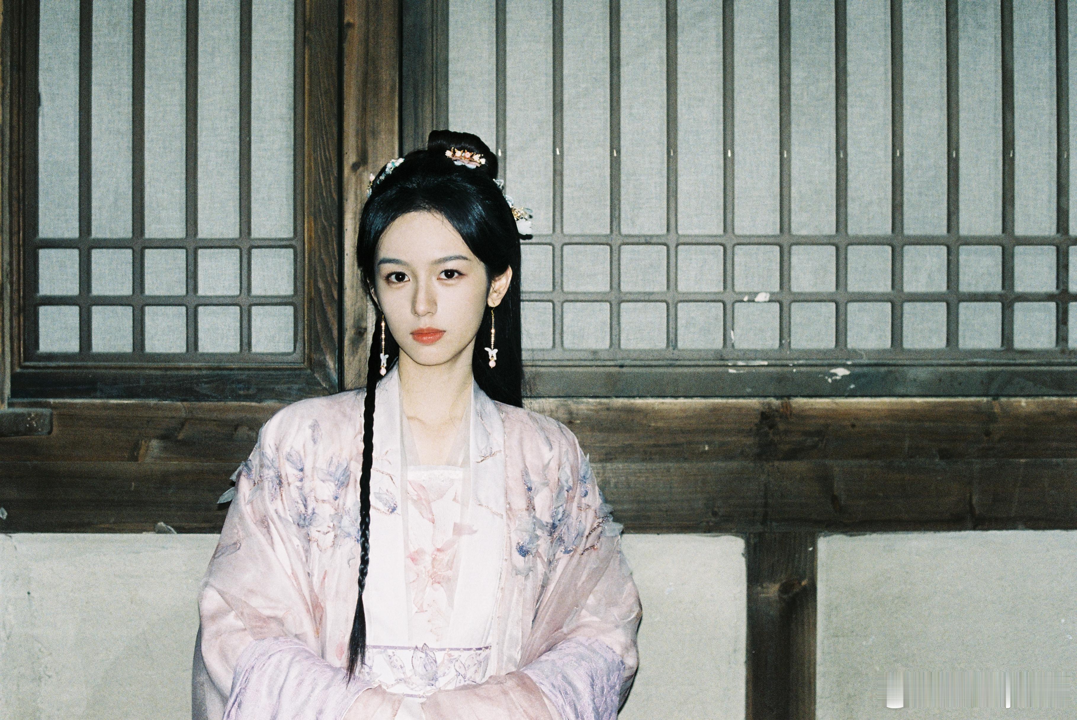 周也 《锦月如歌》禾晏剧照-花絮-粉衣+花花🌸🌸🌸 （这套喜欢喜欢🥰🥰