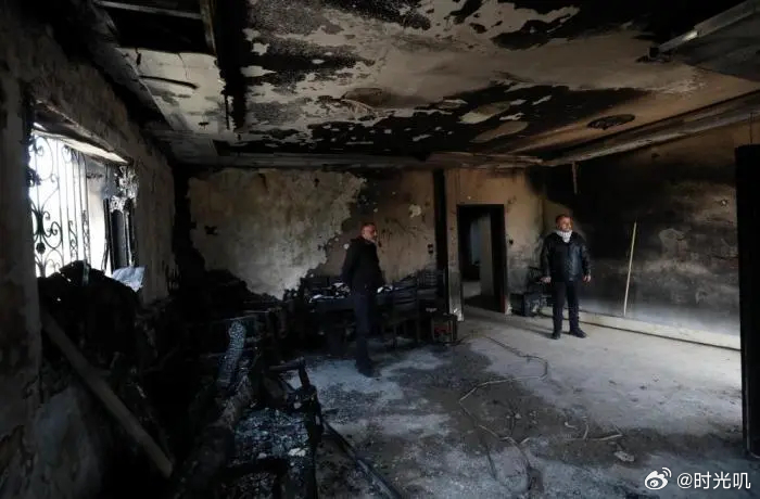 犹太人定居者纵火打砸巴勒斯坦村庄 以色列定居者在约旦河西岸疯狂施暴，砸车纵火、袭