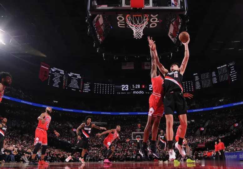 杨瀚森NBA生涯达到20分：4中1仅2+2+1末节被弃用 距周琦仅差4分北京时间