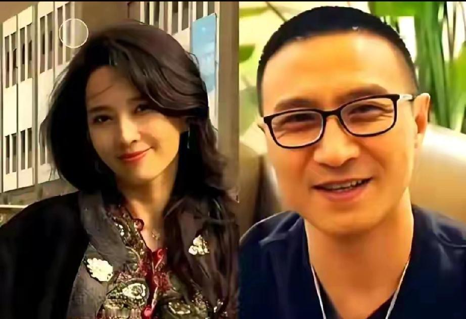 打破分手传闻！汪峰陪森林北为女儿在北京择校，细节尽显宠溺
 
      近日，
