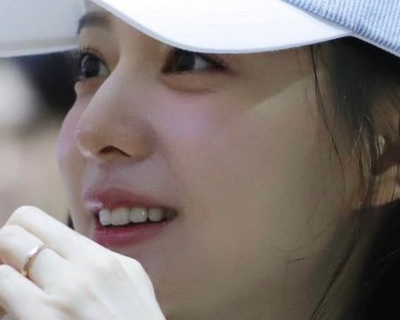 #金智媛怼脸生图#好可爱呀！美美的很安心～ ​​​