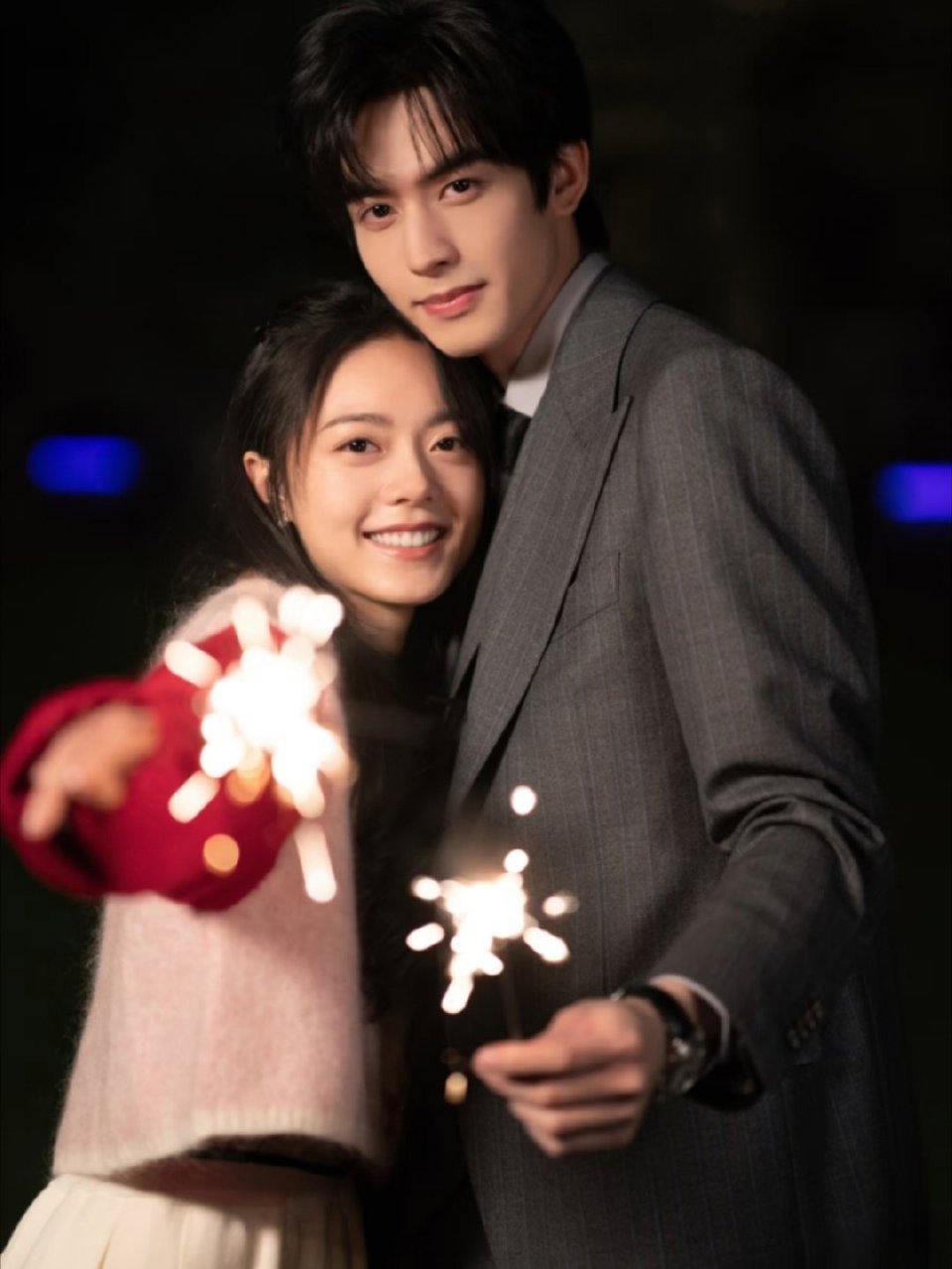 卢昱晓身边朋友都夸赵今麦很好很乖好期待卢昱晓赵今麦合作一下 卢昱晓身边朋友都夸赵