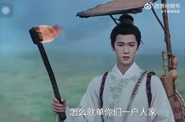 现场起哄喊靠近一点！孟子义李昀锁的反应太真实了